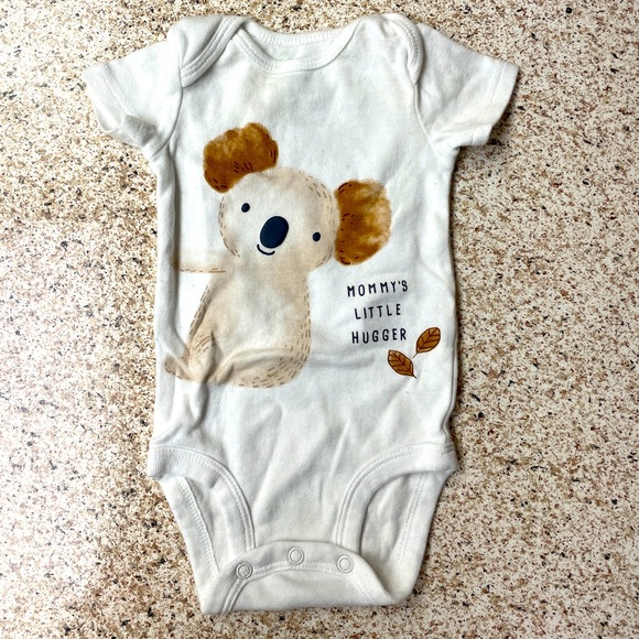 Carter’s “Mommy’s Little Hugger” onesie. 0-3 month. - Picture 1 of 1